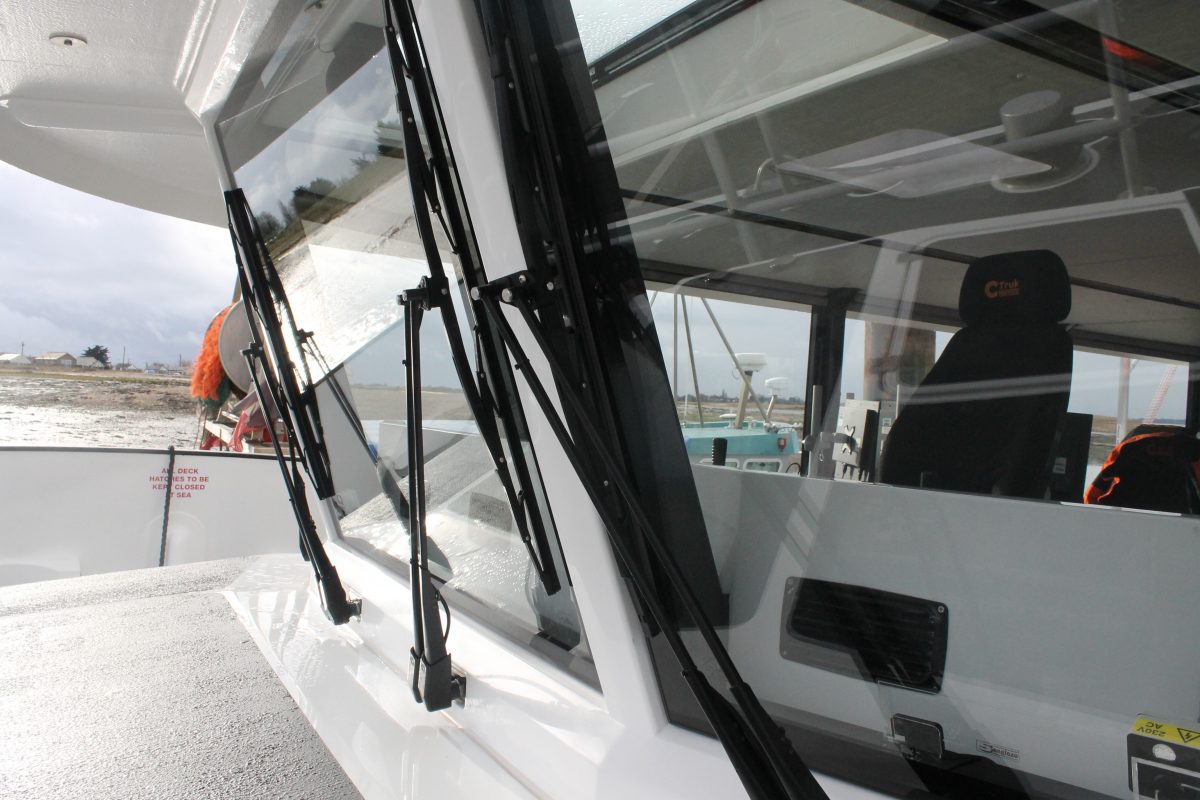 Marine Windows SEAGLAZE MARINE